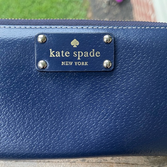 Kate Spade navy blue wallet - Picture 2 of 5